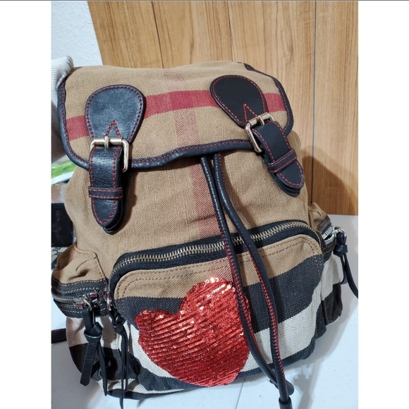 BURBERRY Check Medium Rucksack Backpack - Picture 3 of 14